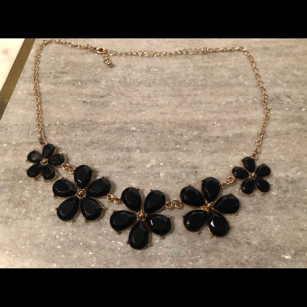 Floral necklace